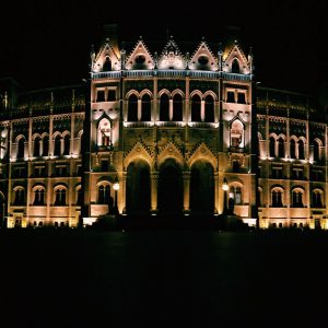 Budapest entre copines Parlement