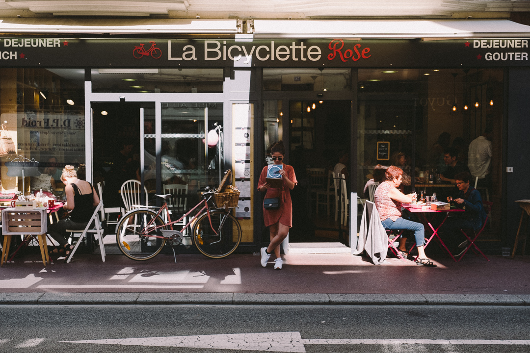 la-bicyclette-rose-annecy-hey-les-copines-11